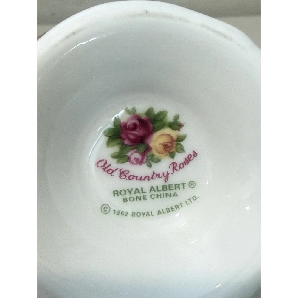 RARE! VINTAGE 1962 ROYAL ALBERT BONE CHINA‎ 